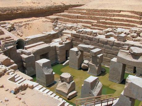 L'Osireion di Abydo, il luogo più sacro dell'Antico Egitto: è ricostruito a Dolo