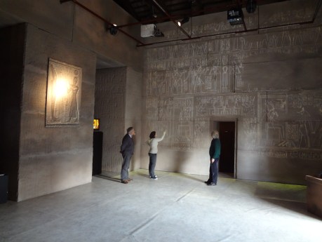 Le magiche atmosfere dell'interno monumentale dell'Osireion ricostruito a Dolo