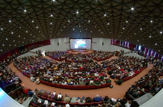 L'auditorium del Palacongressi di Firenze gremito per l'Incontro nazionale di Archeologia Viva