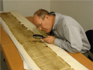 Dalla loro scoperta, negli anni '50, i manoscritti del mar Morto sono oggetto di studio