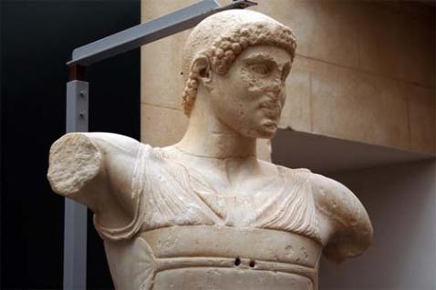 L'Auriga di Mozia nel nuovo allestimento finanziato da Nuova Banca 