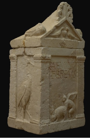 La stele funeraria di Publio Emilio Breve di età augustea è tornata a Este