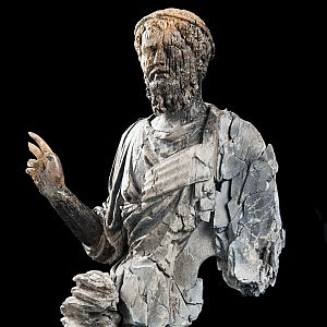 La statuetta in avorio di Settimio Severo seduto in adlocutio, conservata al museo nazionale Romano
