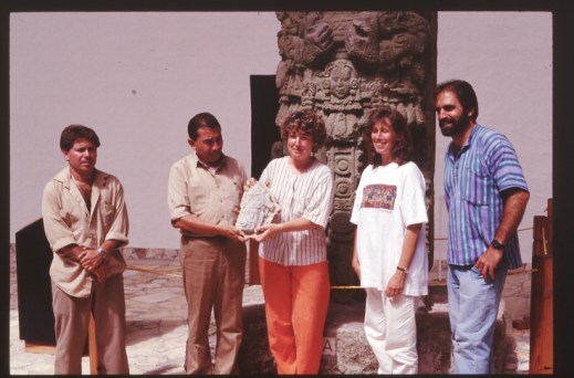 La curatrice del museo delle Culture del mondo-Castello d'Albertis, Maria Camilla de Palma, in una missione in un sito precolombiano