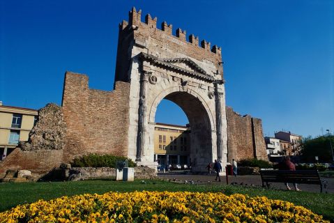 L'arco di Augusto a Rimini è il simbolo del glorioso passato della città