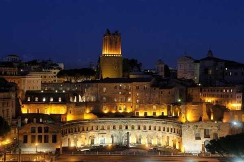 I Mercati Traianei di notte: lì apre la mostra "Le chiavi di Roma"