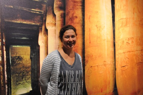 L'egittologa Federica Pancin nella sala della mostra a Palazzo Sarcinelli dedicata al Tempio di Sethi I