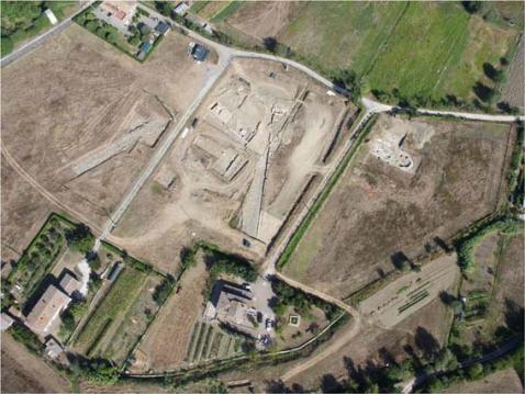 L'area dello scavo di Fanum Voltumnae a Campo Fiera copre tre ettari