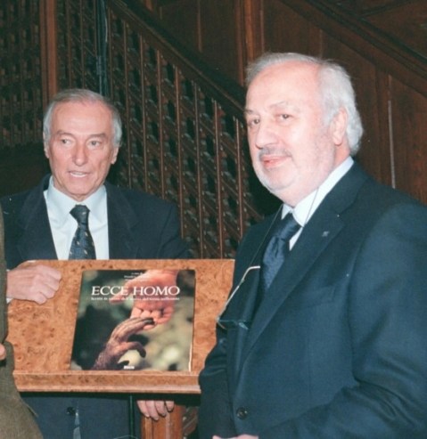 Giancarlo Ligabue con Piero Angela alla presentazione del libro "Ecce Homo"