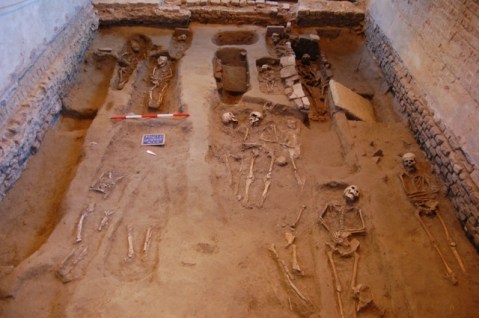 Gli scavi archeologici sotto la chiesa di Nosedo, nella Bassa milanese, curati dall'università Cattolica di Milano