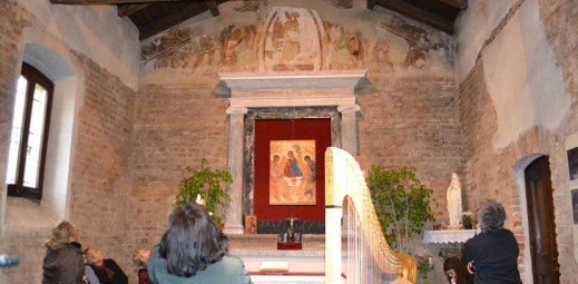 La chiesa dei SS. Filippo e Giacomo a Nosedo, realizzata nel XII secolo dai monaci di Chiaravalle