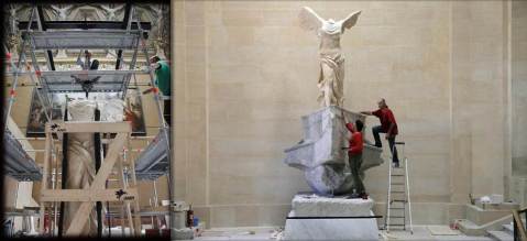 La Nike di Samotracia durante la delicata fase del restauro al museo del Louvre