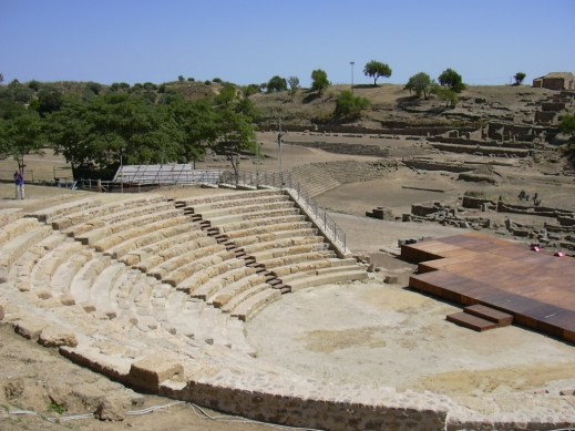 Il teatro greco di Morgantina, importante sito archeologico in Sicilia