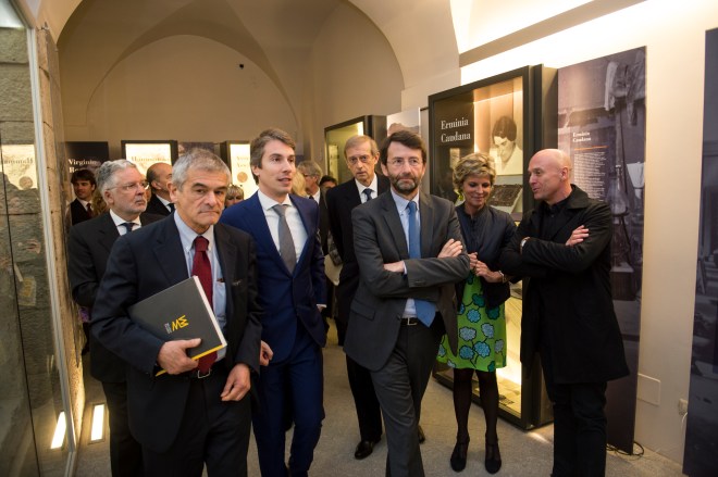 Le autorità in visita in anteprima al museo Egizio: da sinistra, davanti, Sergio Chiamparino, Christian Greco e Dario Franceschini; dietro, Luca Remmert, Piero Fassino, Evelina Christillin