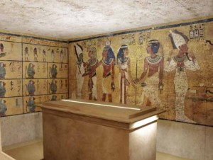 La ricostruzione della camera funeraria di Tutankhamon in scala 1:1 