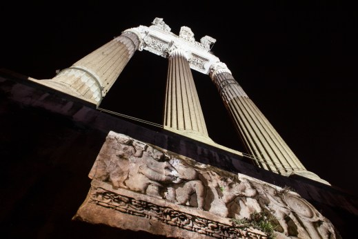 Gli spettacoli al Foro di Cesare saranno ogni 20 minuti dalle 20,30 alle 23,50 comprese