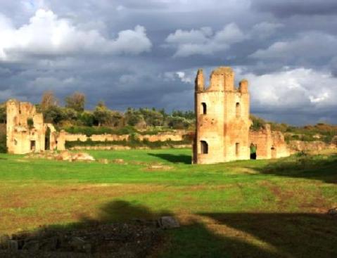 La villa di Massenzio lungo la via Appia antica a Rona: ogni anno 100mila visitatori