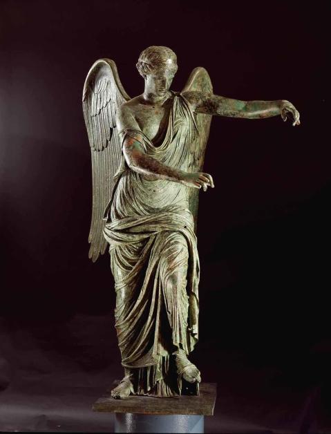La Vittoria Alata uno dei tesori conservati al Museo di Santa Giulia a Brescia
