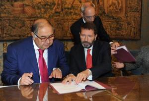 La firma dell'accordo tra Alisher Usmanov e Ignazio Marino al Campidoglio