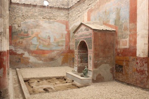 La domus della Fontana Piccola riaperta a Pompei dopo i restauri