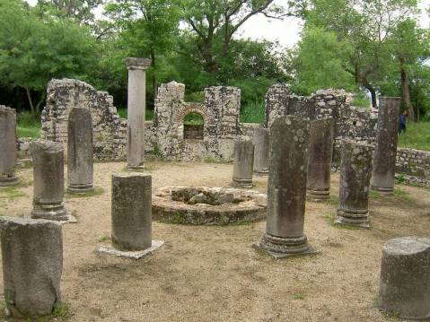 Il battistero paleocristiano di Butrinto, uno dei più grandi dell'epoca: risale al VI secolo