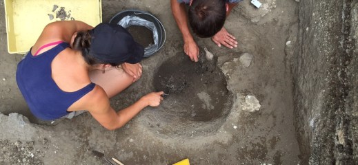 Tombe a incinerazione nella necropoli di Porta Nola a Pompei
