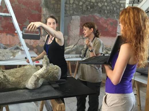 Lo studio dei calchi dei cadaveri dei fuggitivi dall'eruzione del 79 d.C.