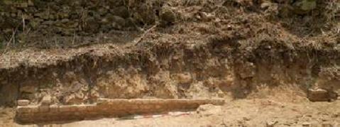 I filari delle mura riportati alla luce dallo scavo archeologico a Volterra