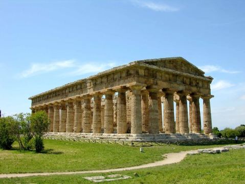 Paestum digital storytelling school: come scrivere un racconto guardando un monumento
