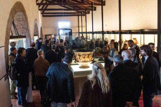 Il Cratere di Eufronio esposto nelle sale del museo nazionale Cerite di Cerveteri