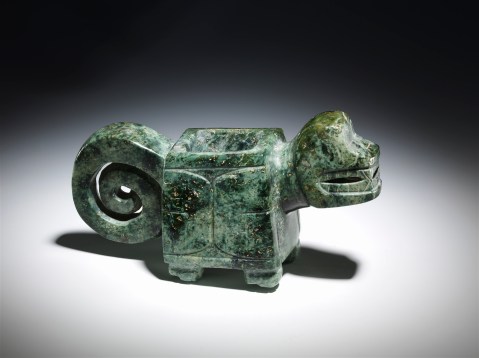 Mortaio zoomorfo della cultura valdivia dall'Ecuador (2000-1000 a.C.) tra i pezzi pregiati in mostra