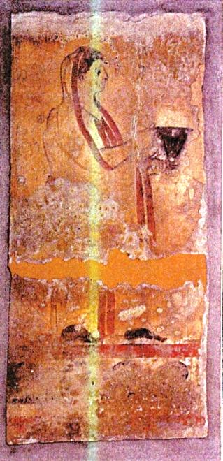 La lastra con una donna di casa che saluta il ritorno dell'eroe