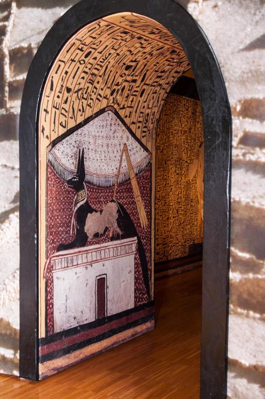 Un dettaglio della tomba di Pashedu ricostruita a Palazzo Zuckermann a Padova