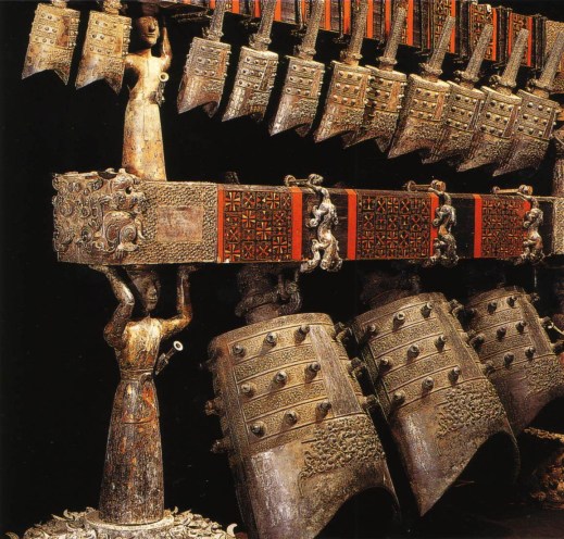 Le campane in bronzo della tomba del Marchese Yi di Zheng, scoperta nel 1978 in Cina
