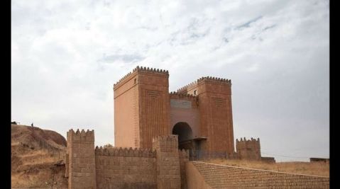 La monumentale porta di Nergal dell'antica Ninive, capitale neoassira di Sennacherib