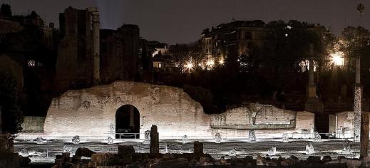 Le visite guidate in notturna al Foro Romano dalle 20 alle 24 del venerdì durano 75 minuti