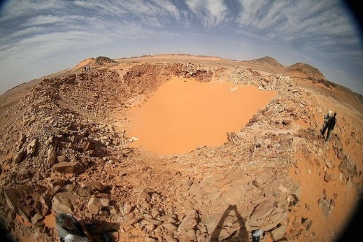 Kamil crater, scoperto nel 2010 nel deserto egiziano, esito dell'impatto di un meteorite
