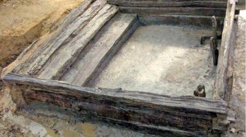 La capanna in legno di quercia, granaio di 2200 anni fa, scoperto a Capannori di Lucca