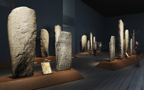 La sala delle stele antropomorfe, "pezzo forte" del museo archeologico parte integrante del parco dell'area megalitica