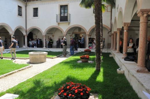 Il chiostro dell'ex convento dei Gesuati attorno al quale si sviluppa il rinnovato museo Archeologico al Teatro romano