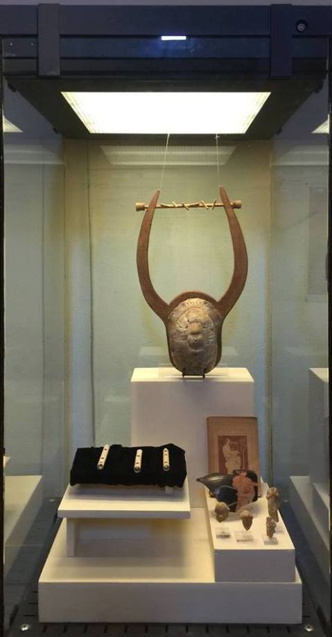 L'eccezionale lyra trovata da Paolo Orsi nella necropoli di località Lucifero a Locri