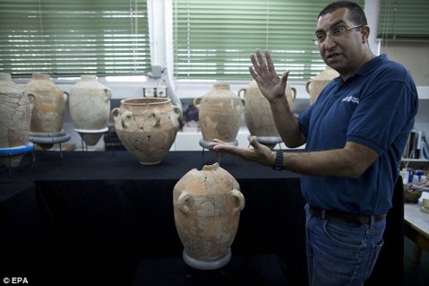Il prof. Saar Ganor archeologo della Israel Antiquities Authority