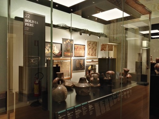 Il suggestivo allestimento della mostra "Il mondo che non c'era" a Palazzo Alberti Poja a Rovereto