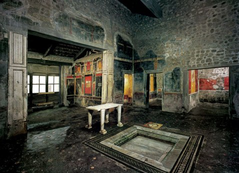 La domus di Marco Lucrezio Frontone dalle preziose decorazioni 