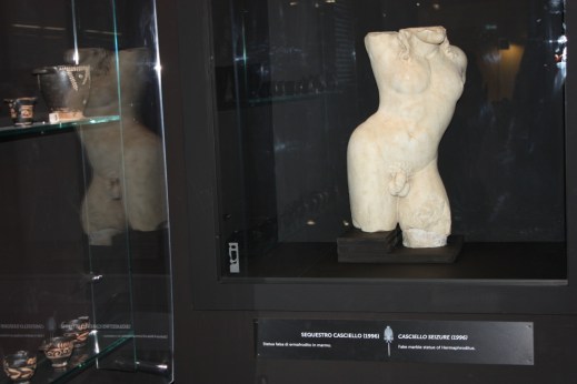 Tra i reperti sequestrati anche qualche falso come il famoso torso di ermafrodita: autentica contraffazione