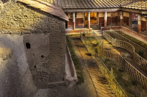 Il giardino della domus dei Casti Amanti con la ricostruzione della organizzazione degli spazi