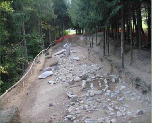 L'allineamento di stele e menhir del santuario megalitico di Pat