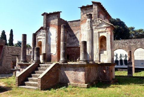 pompei_tempio_di_iside_1