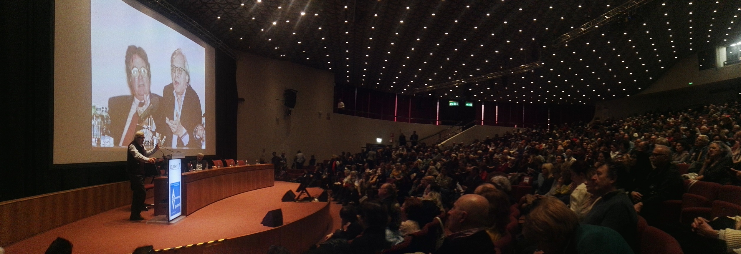 firenze_tourisma2020_sgarbi-tusa-auditorium_foto-graziano-tavan