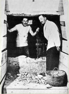 egitto_carter-carnarvon-scoprono-tomba-tutankhamon_novembre-1922